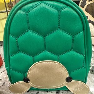 NWT special edition Bath & Body Works Green Turtle Cosmetic Bag